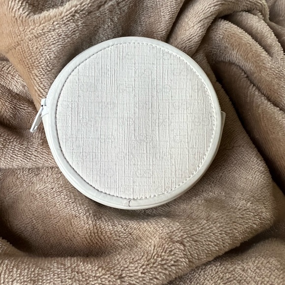 Vintage Gucci Micro GG Monogram Coin Pouch - Picture 4 of 9